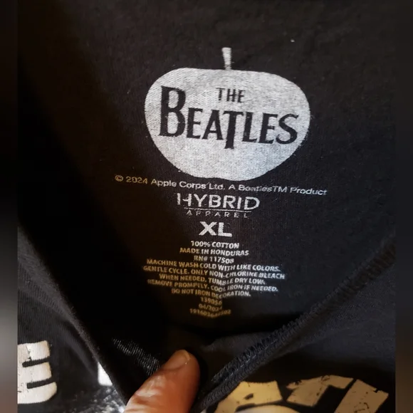 The Beatles Abbey Road Black T-shirt. Size XL - Picture 3 of 4
